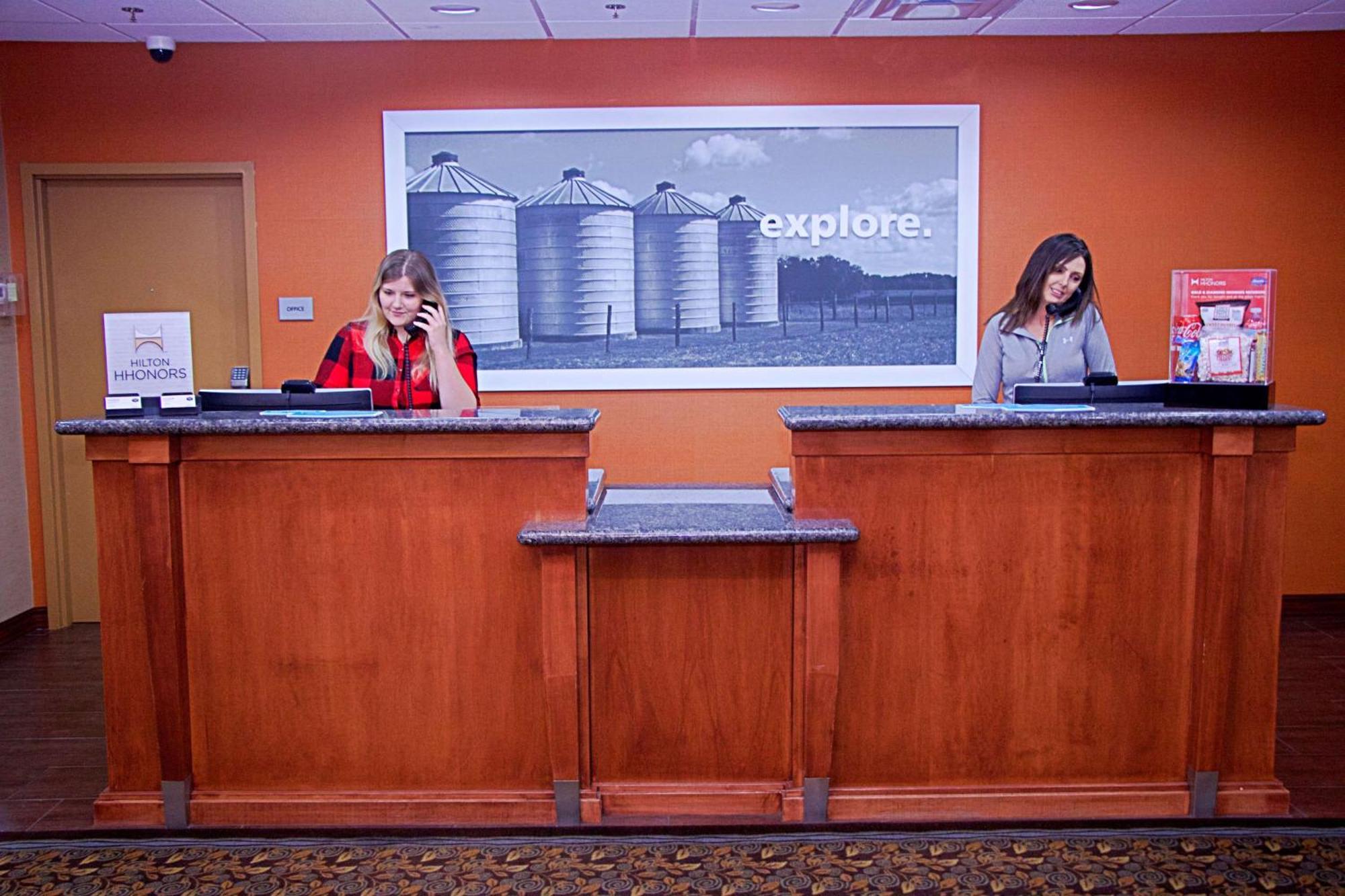 Hampton Inn Sidney Dış mekan fotoğraf